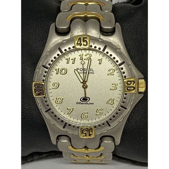 Fossil TI5024 Womens Silver Stainless Steel Analog Dial Quartz Wrist Watch LB310 - Picture 2 of 12